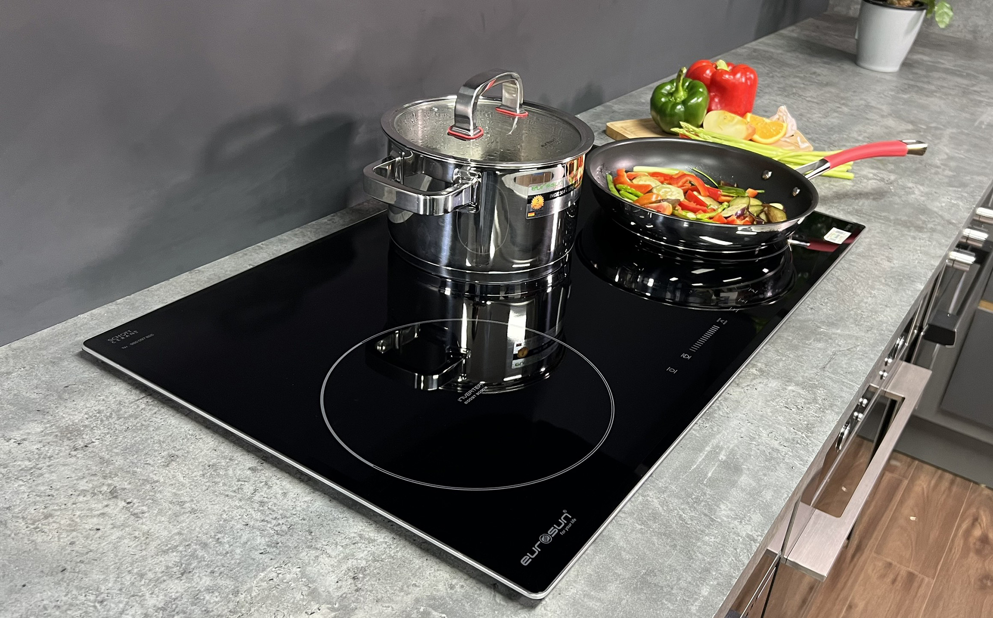 bep_tu_3vung_nau_eurosan_eu_t881g.jpg_product_product_product_product_product_product_product