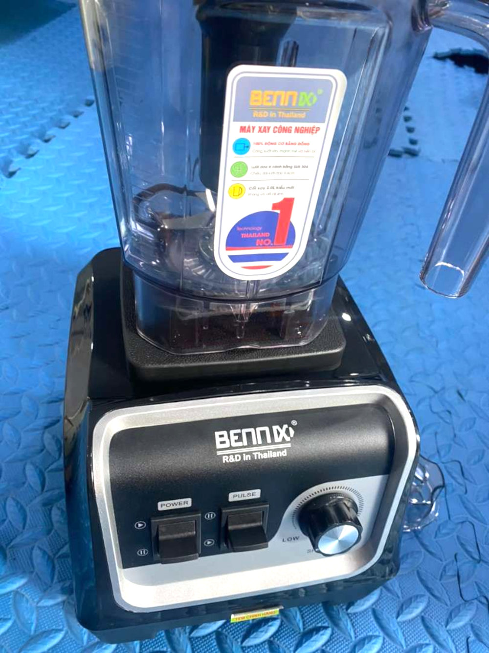 may-xay-cong-nghiep-bennix-bn-206bl-13 Máy xay sinh tố công nghiệp Bennix BN-206BL công suất 2200W