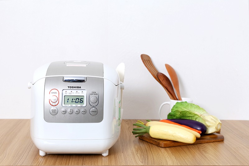 Nồi cơm điện tử Toshiba 1.8 lít RC-18NMFVN(WT) Nồi cơm điện tử Toshiba 1.8 lít RC-18NMFVN(WT)