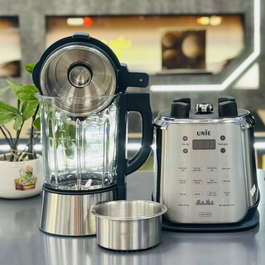 Review máy làm sữa hạt Unie V9S Pro - nắp máy