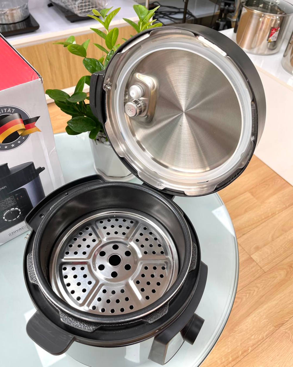 Nồi áp suất điện Kalpen P3 dung tích 4L bảo hành 24 tháng