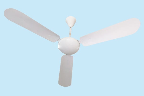 Quạt trần Vinawind QT1400X có màu kem trang nhã Quạt trần Vinawind QT1400X có màu kem trang nhã
