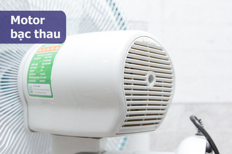 Quạt treo tường Senko TR828 Quạt treo tường Senko TR828